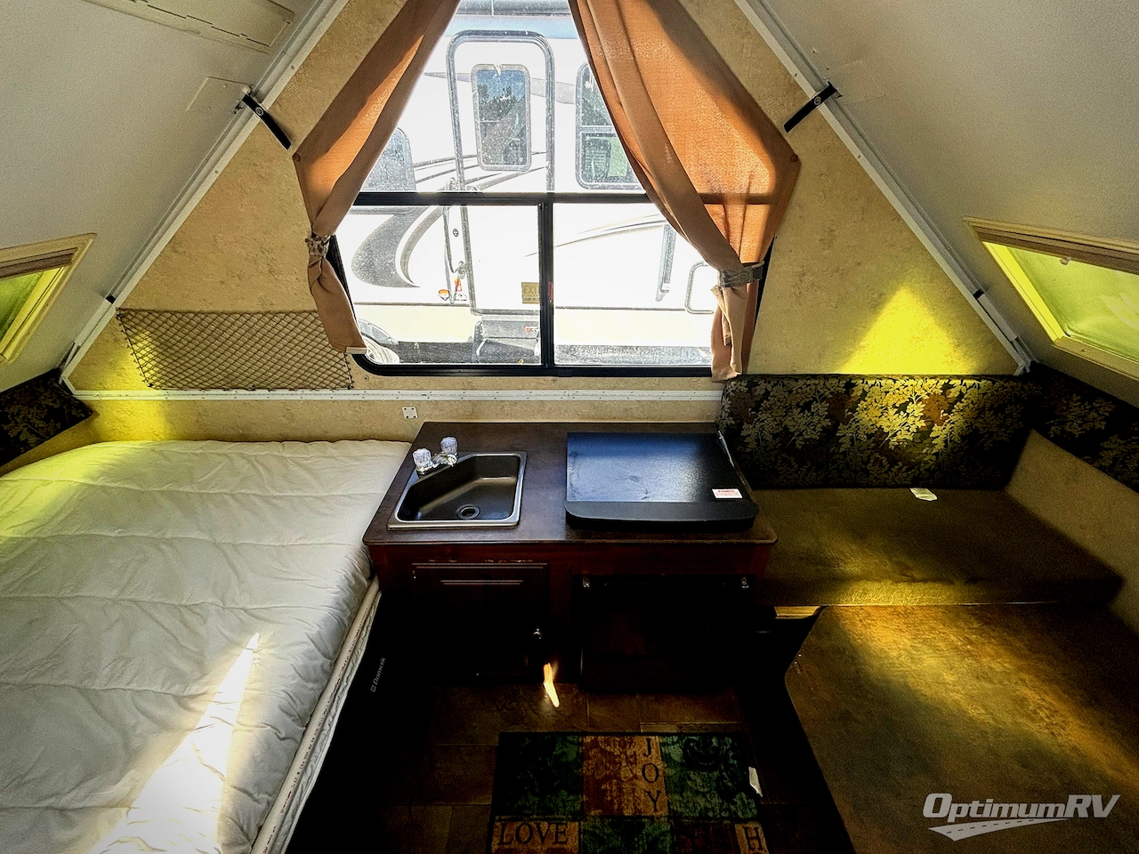 2014 Forest River Flagstaff Classic T12BH Photo 5