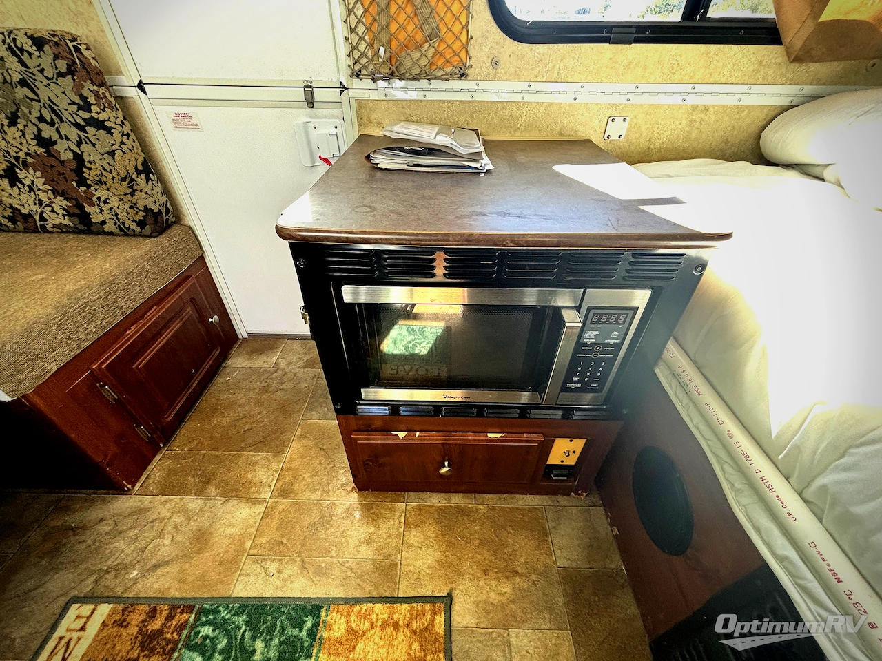 2014 Forest River Flagstaff Classic T12BH Photo 6