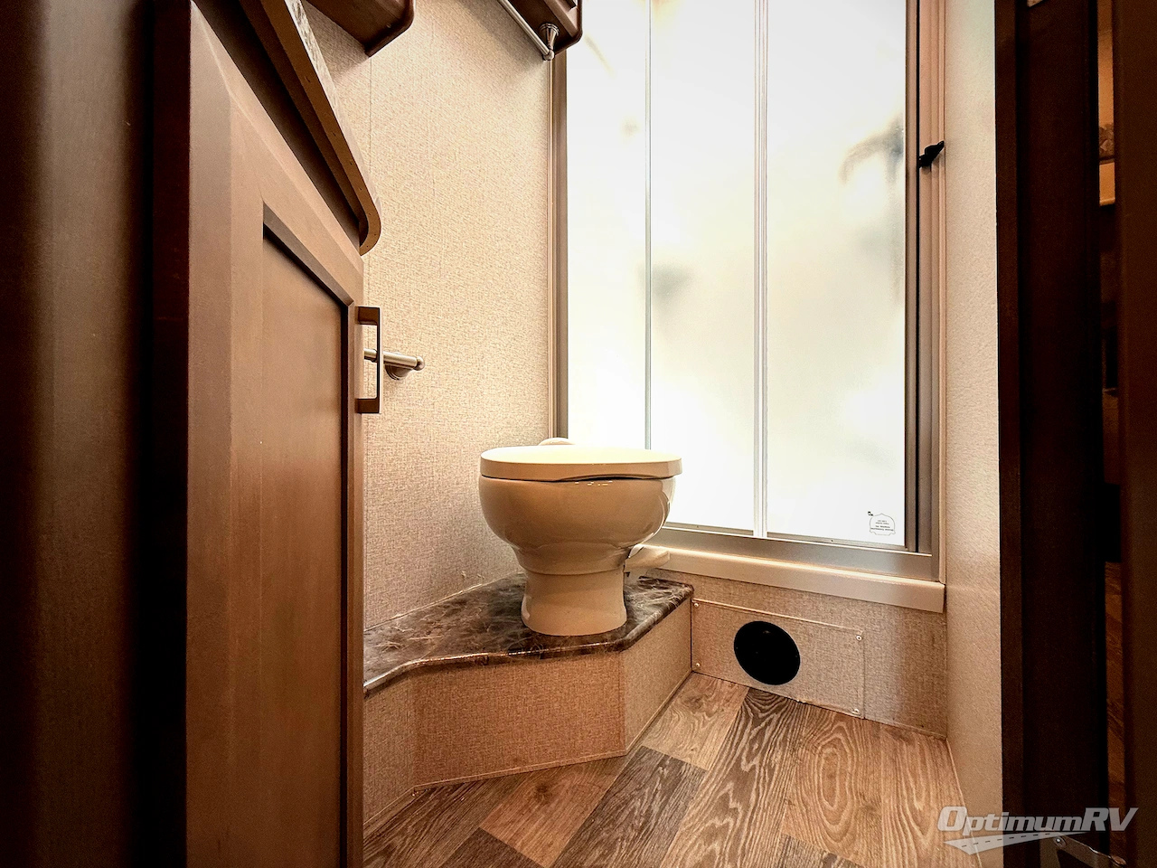 2023 Thor Outlaw 38KB Photo 19