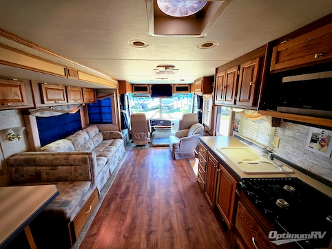 2005 Tiffin Allegro 31DA RV Photo 2