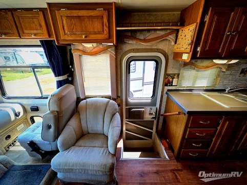 2005 Tiffin Allegro 31DA RV Photo 4