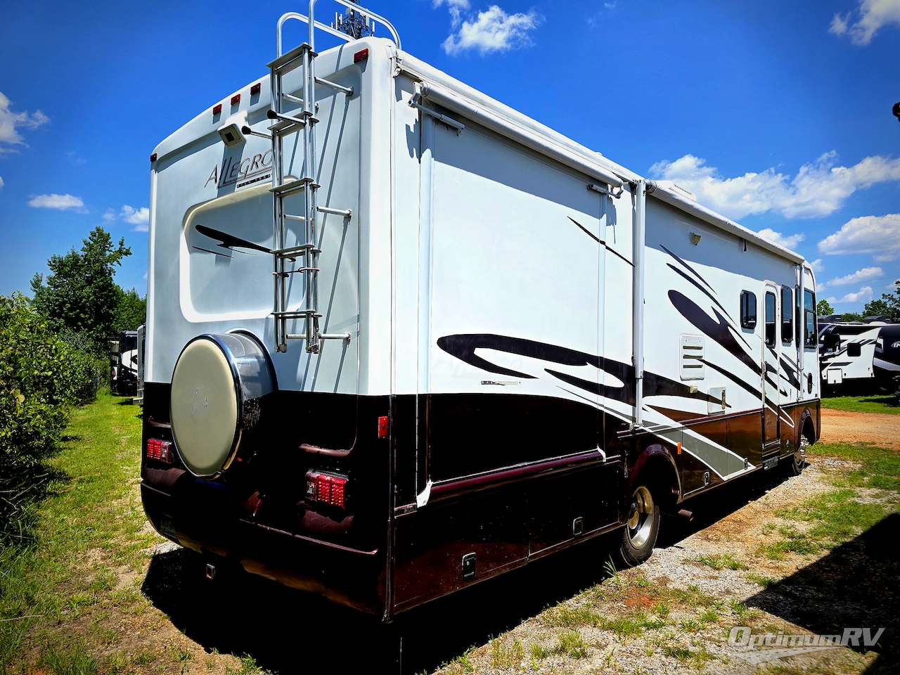 2005 Tiffin Allegro 31DA Photo 2