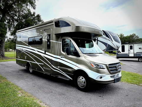 Used 2022 Winnebago View 24D Featured Photo