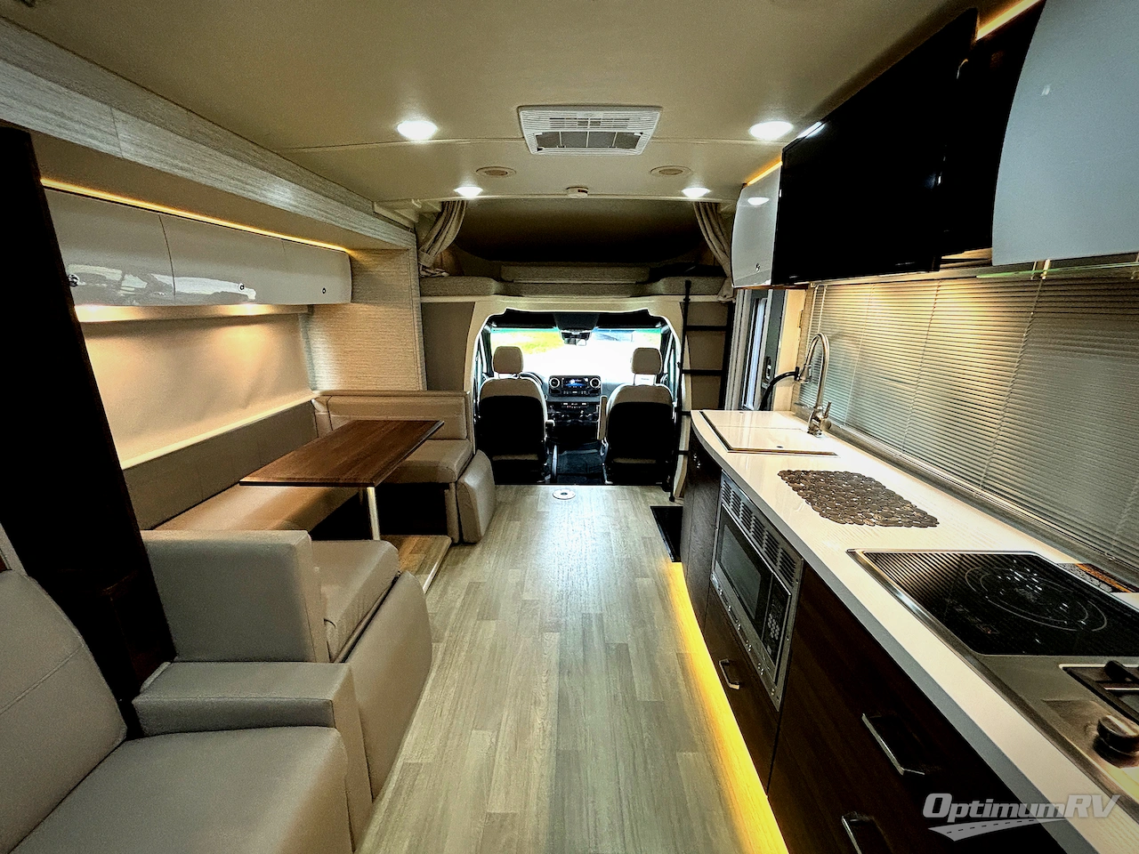 2022 Winnebago View 24D Photo 5