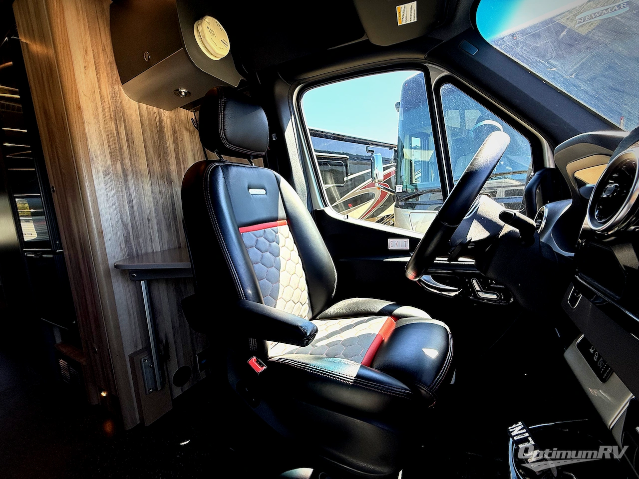 2022 Airstream Interstate 24X Std. Model Photo 11