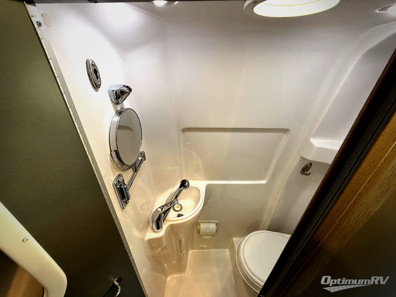 2022 Airstream Interstate 24X Std. Model Photo 20