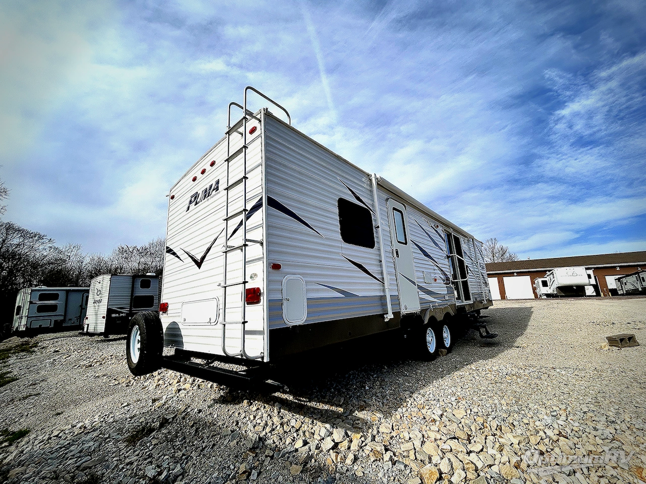 2012 Palomino Puma 32FKSL Photo 2