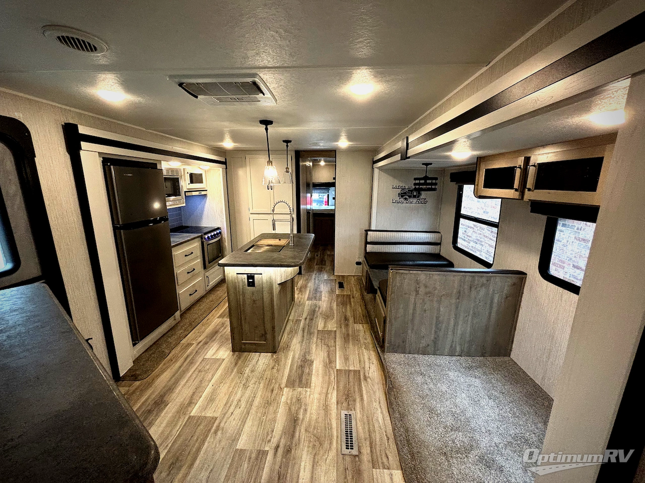 2022 Palomino Puma 32BH2B Photo 6