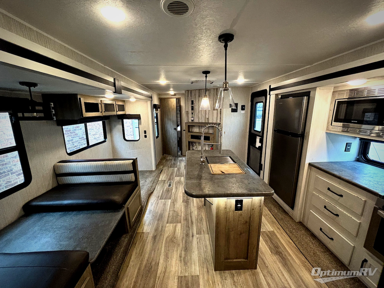 2022 Palomino Puma 32BH2B Photo 7