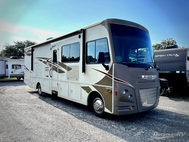 2016 Itasca Sunstar 31BE RV Photo 1