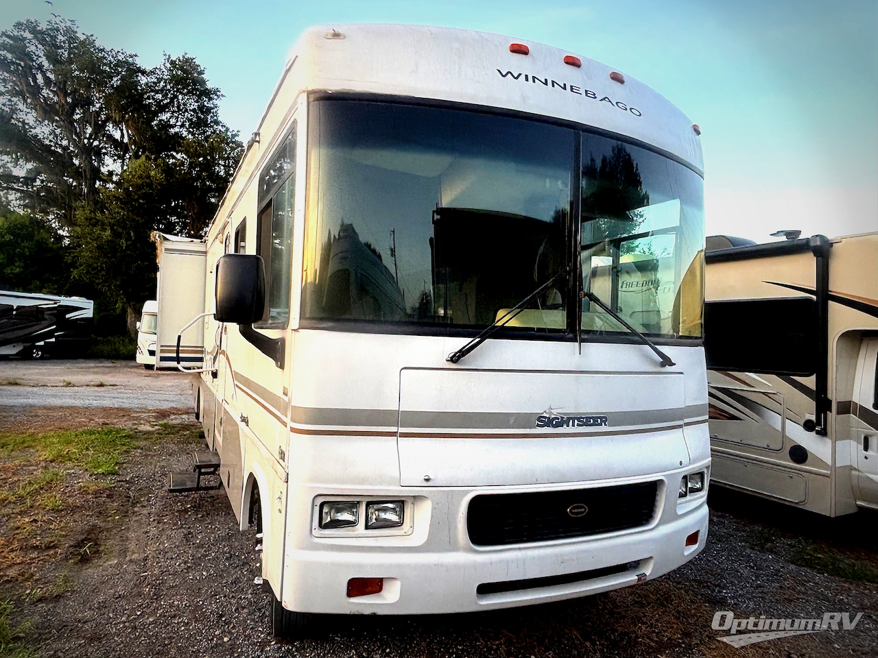 2003 Winnebago Sightseer 33 L Photo 1