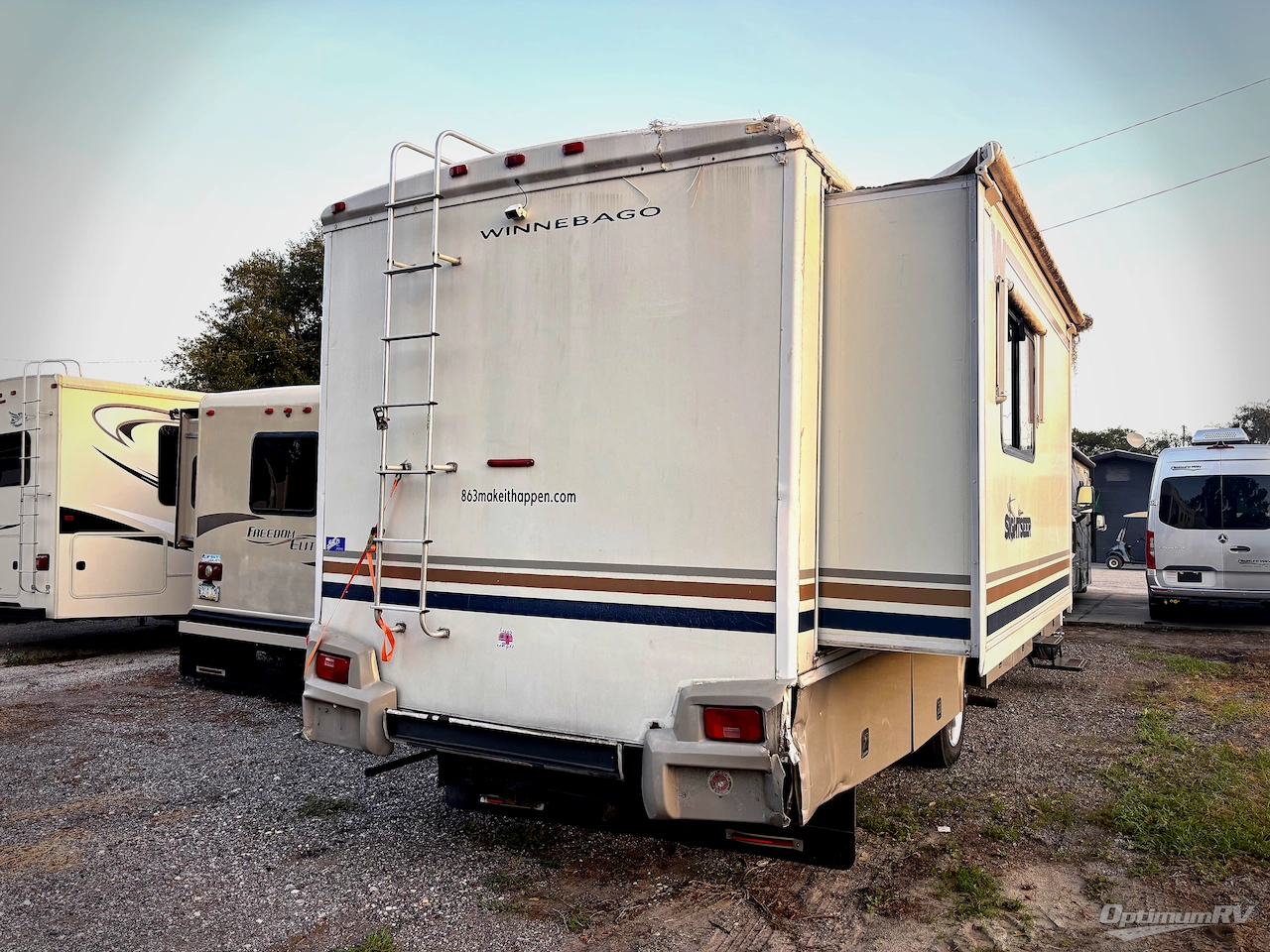 2003 Winnebago Sightseer 33 L Photo 2