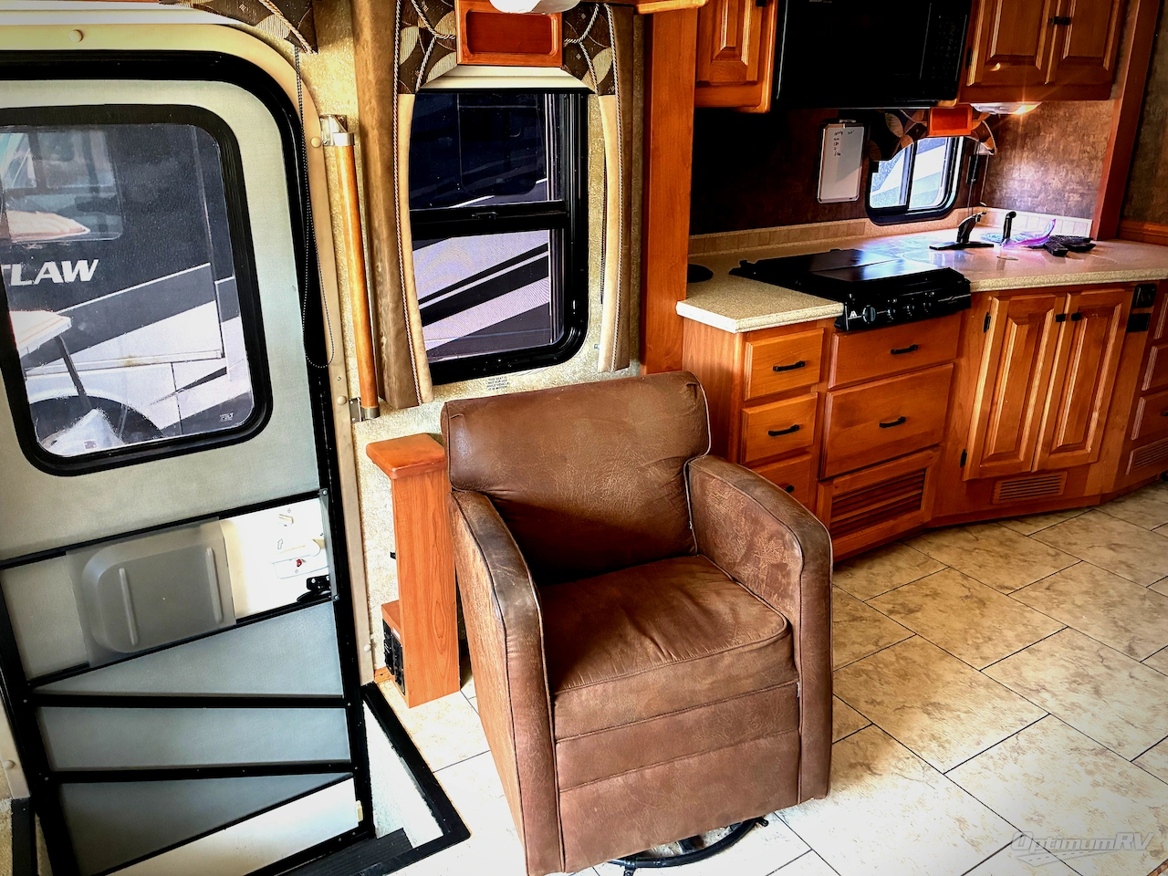 2011 Tiffin Allegro 35 QBA Photo 10
