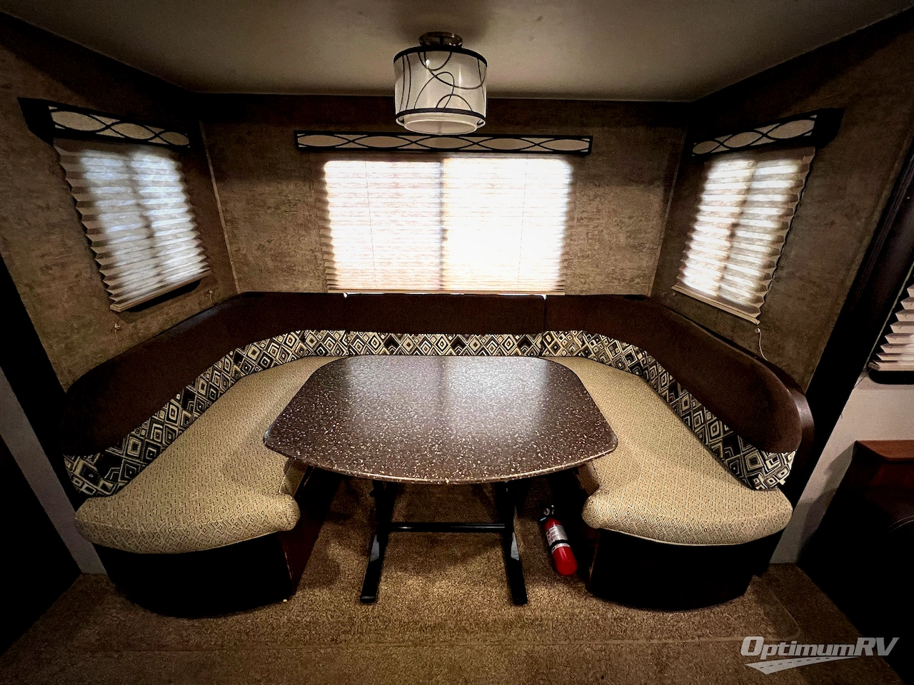 2017 Coachmen Freedom Express 275BHS Photo 16