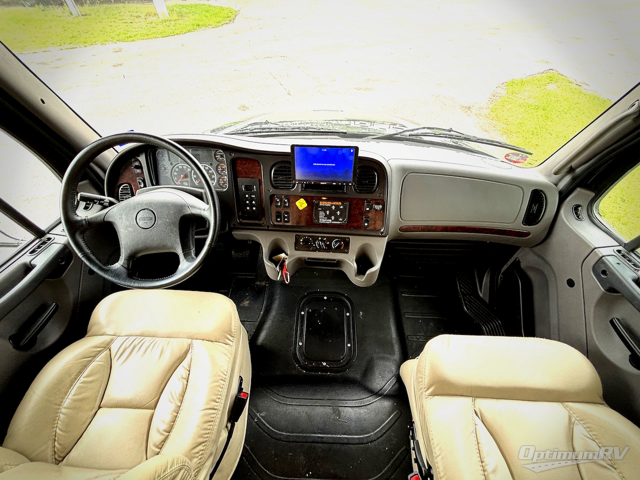 2022 Jayco Seneca 37K Photo 8