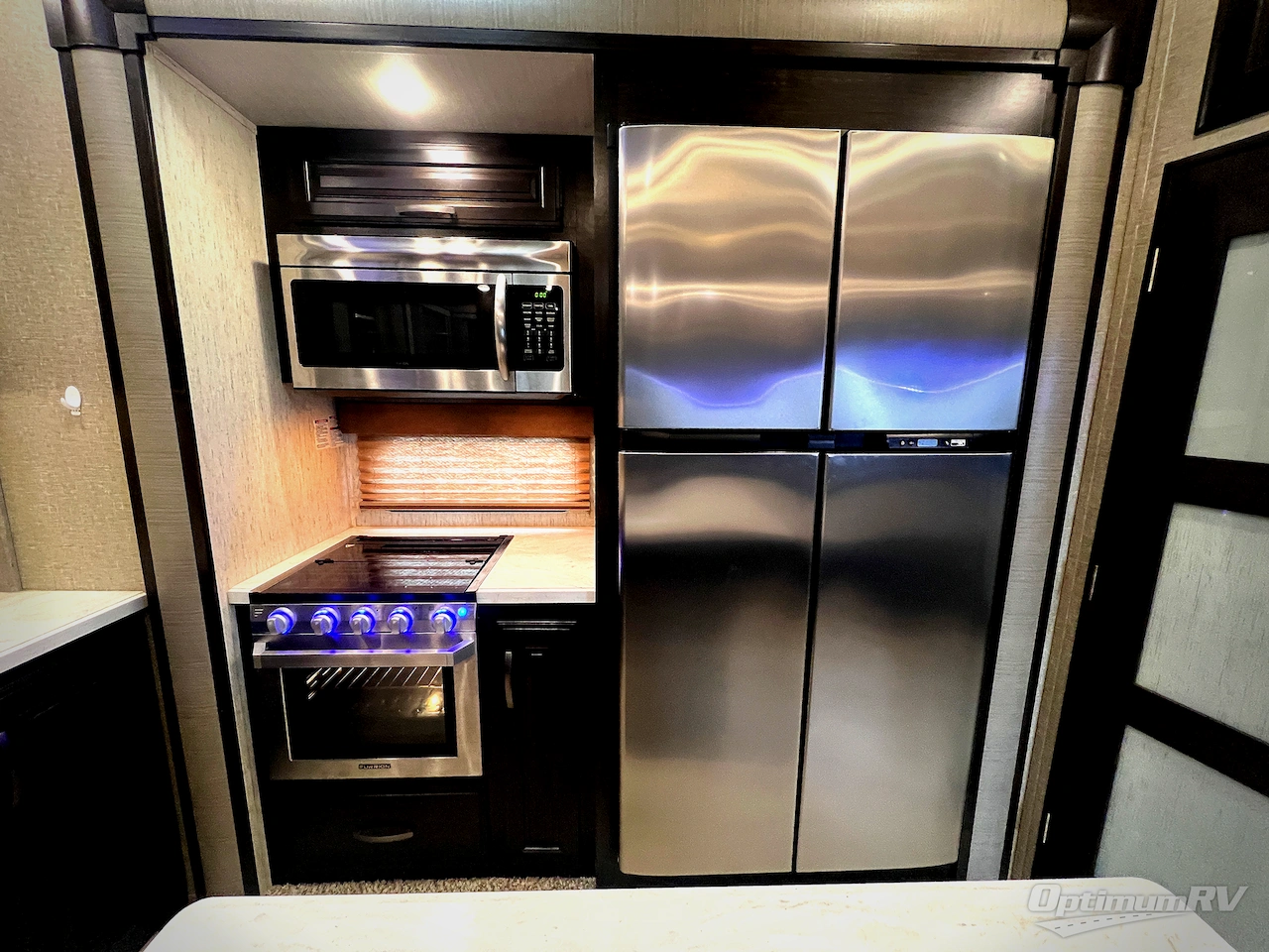 2019 Grand Design Momentum M-Class 398M Photo 8