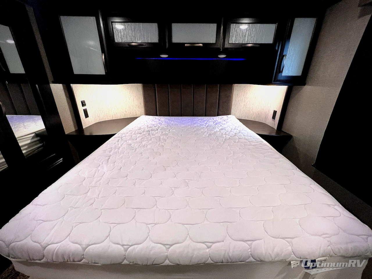 2019 Grand Design Momentum M-Class 398M Photo 36