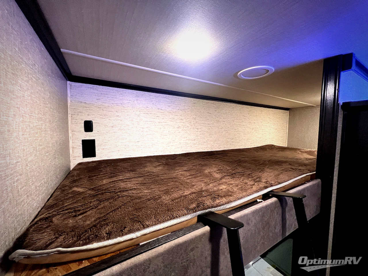 2019 Grand Design Momentum M-Class 398M Photo 43