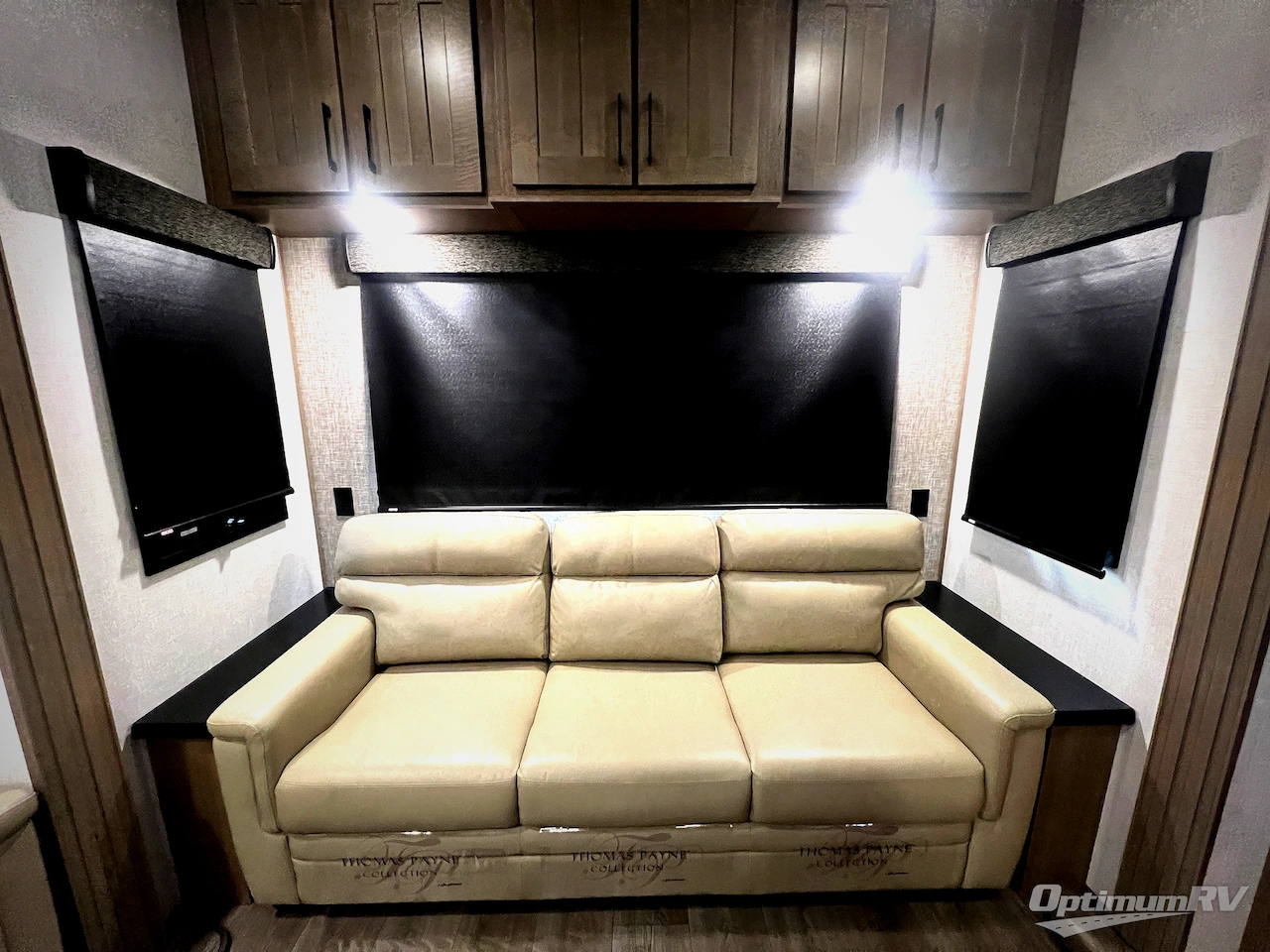 2025 KZ Durango Gold G310RLQ Photo 17