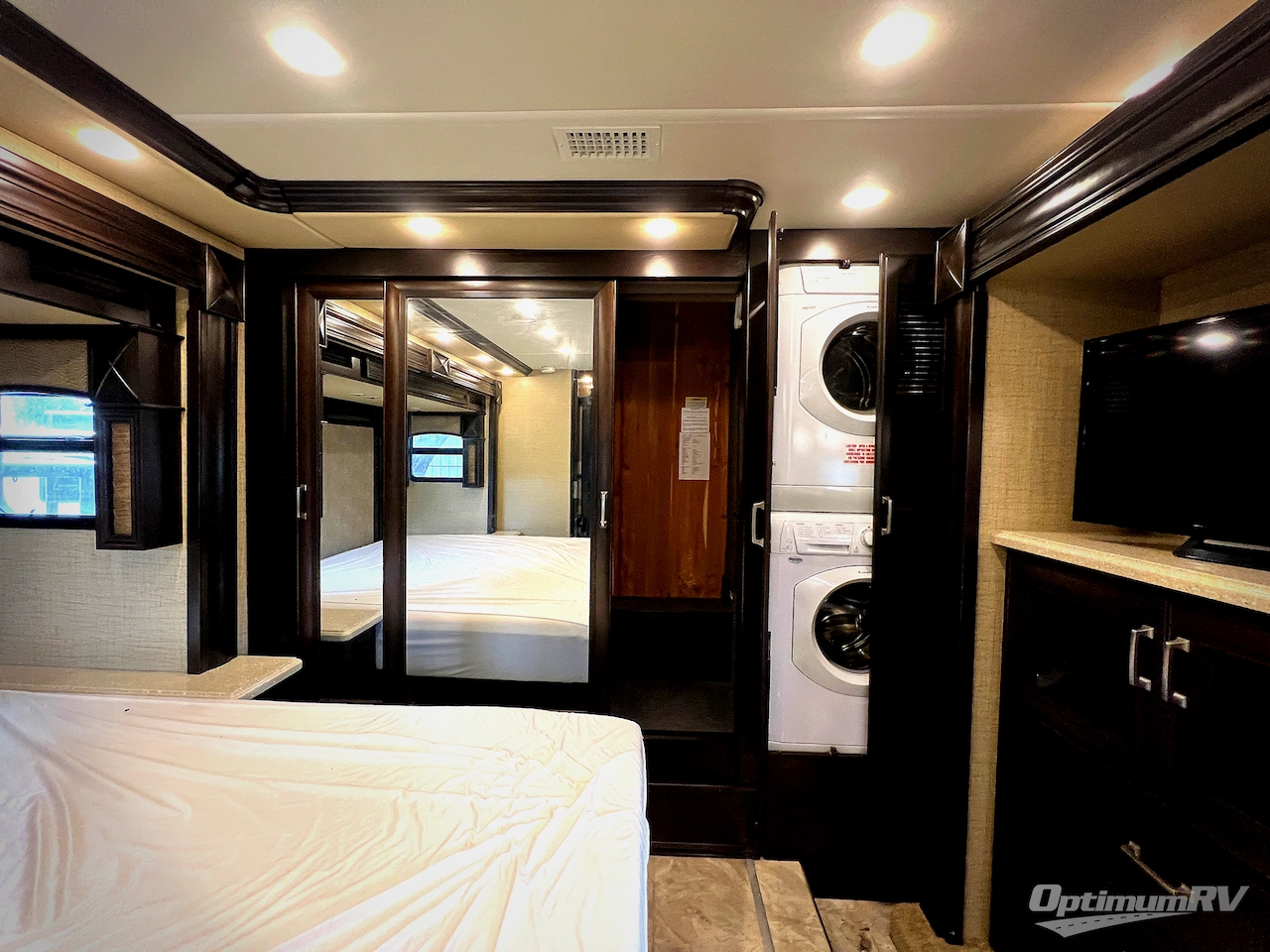 2015 American Coach American Revolution 39A Photo 17