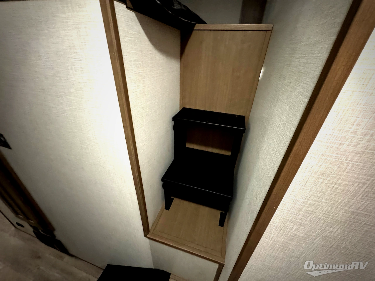 2025 KZ Durango Gold G382MBF Photo 15