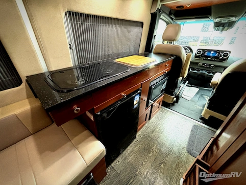 2020 Roadtrek Roadtrek SS AGILE RV Photo 2