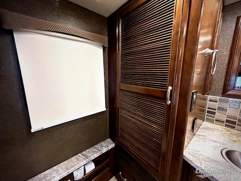 2018 Thor Aria 3901 RV Photo 4