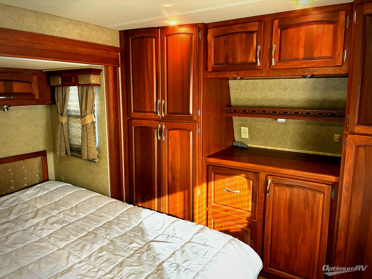 2009 Holiday Rambler Presidential Suite 36 RLT Photo 14