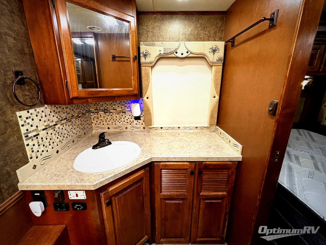 2012 Tiffin Allegro 36 LA Photo 20