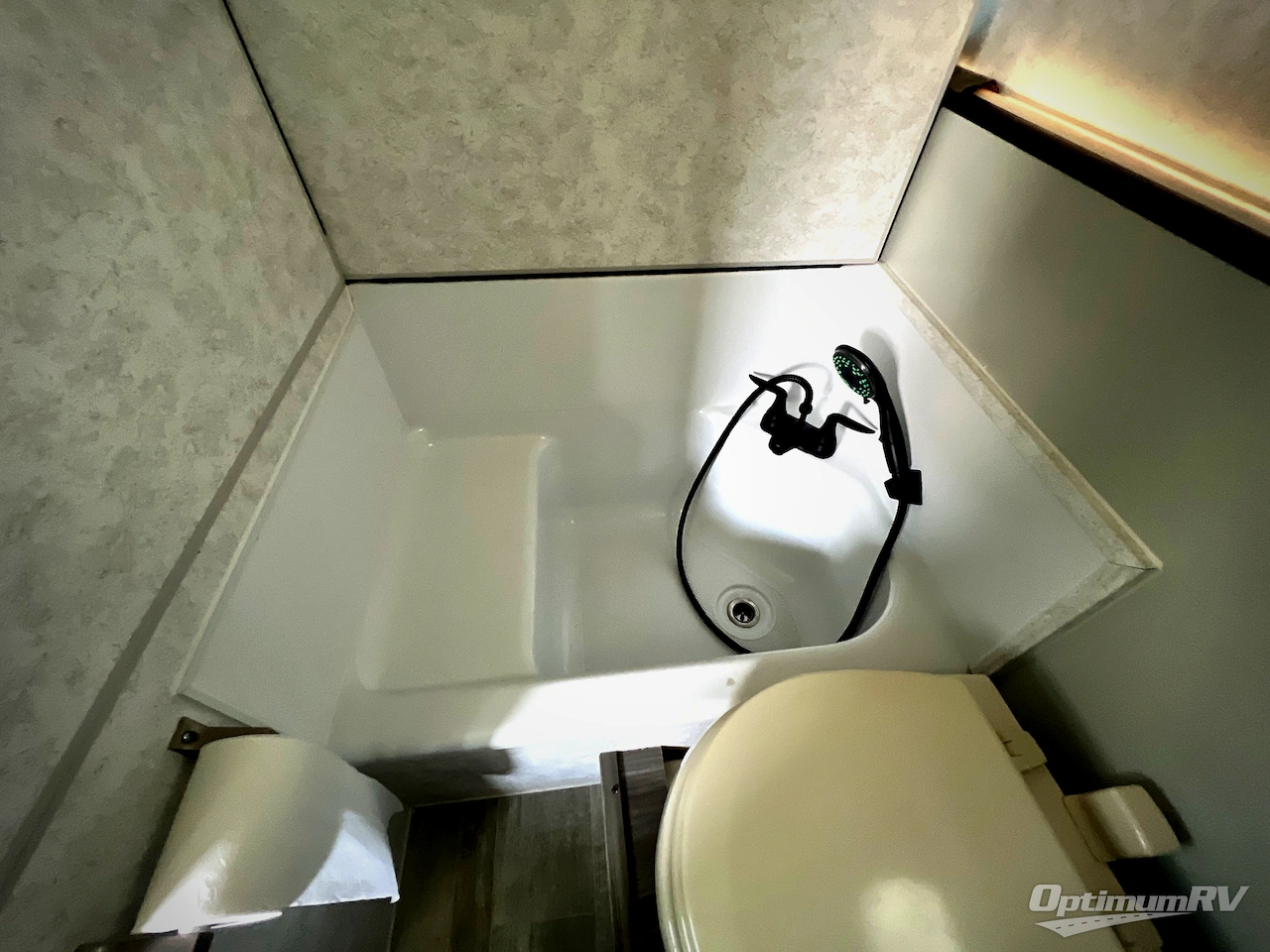 2022 TrailManor 2720 Series 2720QB Photo 17