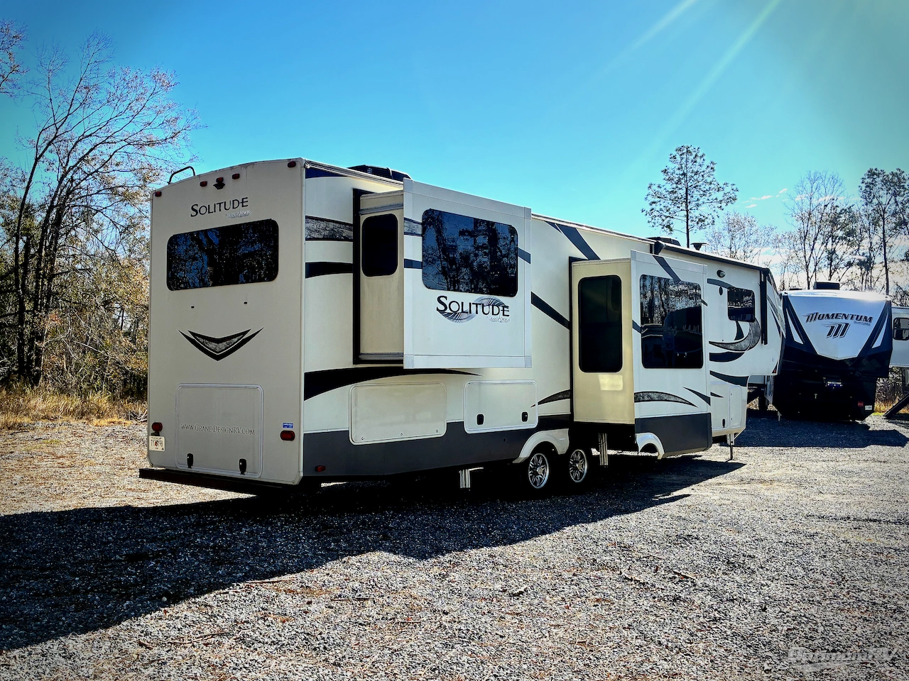 2017 Grand Design Solitude 375RES Photo 2