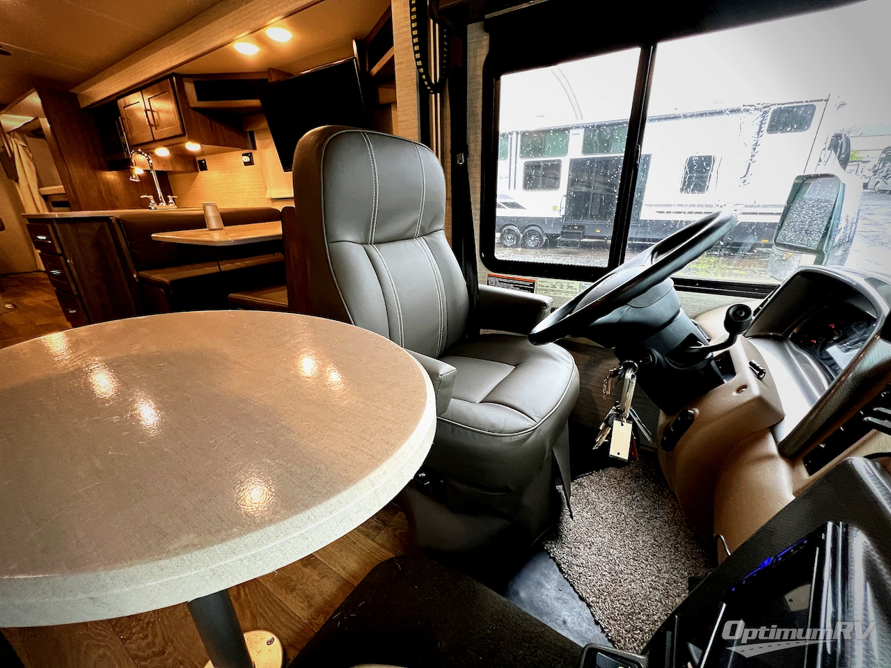 2020 Winnebago Vista 31B Photo 6