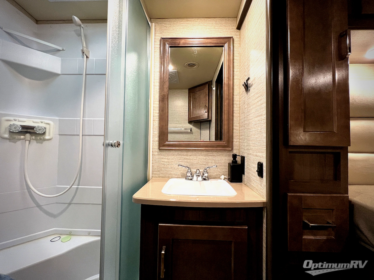 2020 Winnebago Vista 31B Photo 25