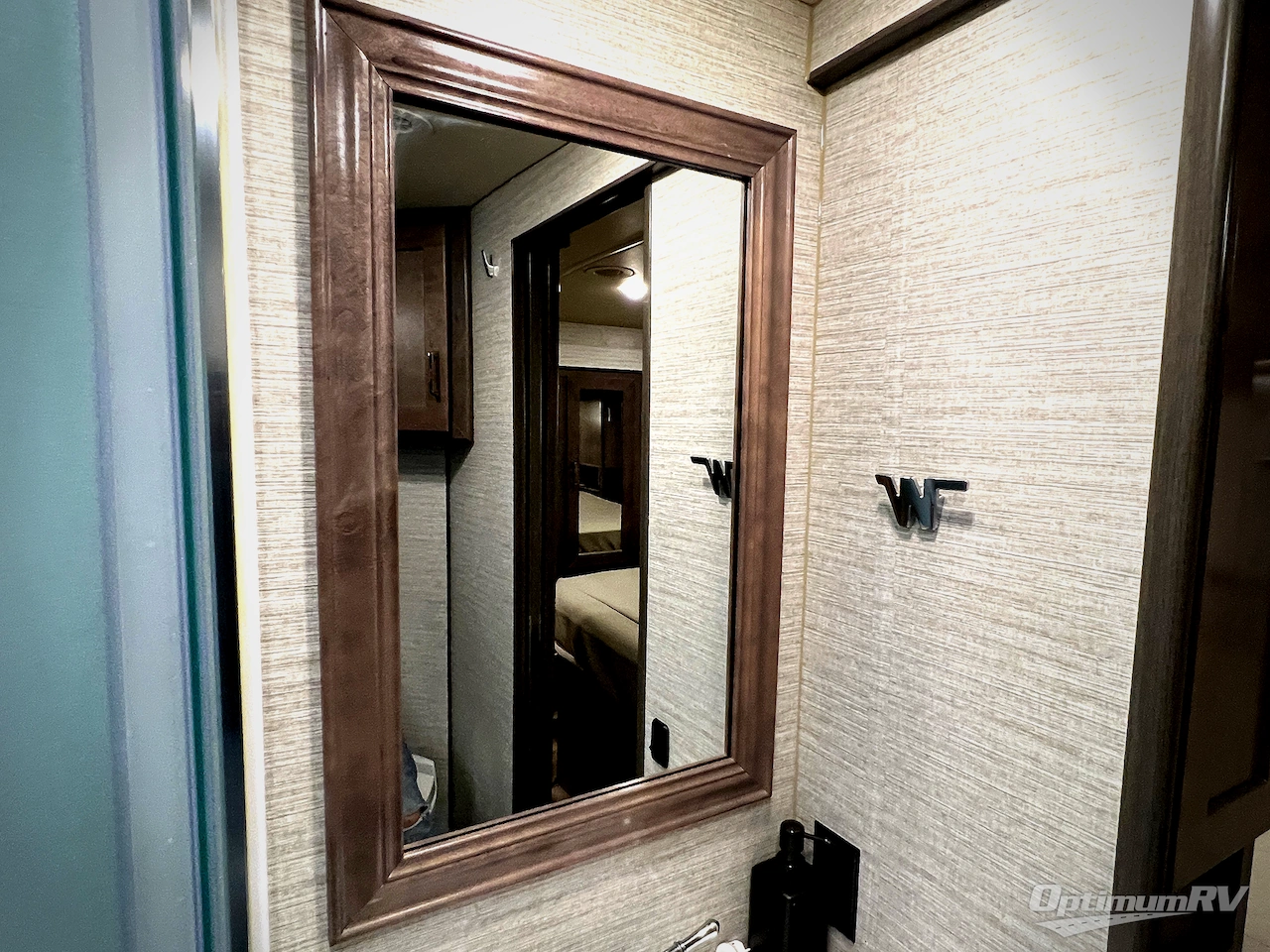 2020 Winnebago Vista 31B Photo 27