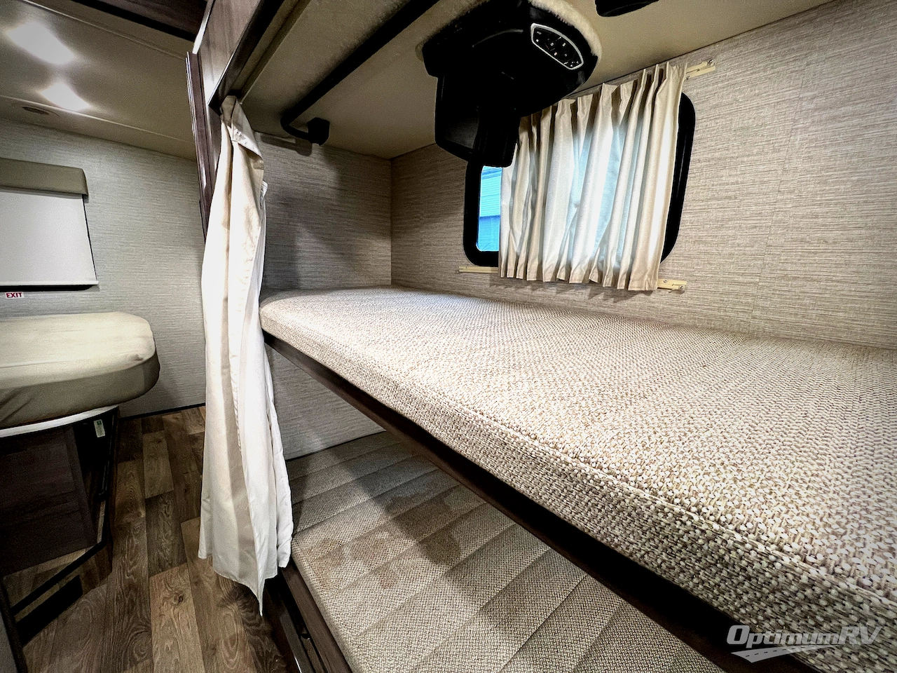 2020 Winnebago Vista 31B Photo 30