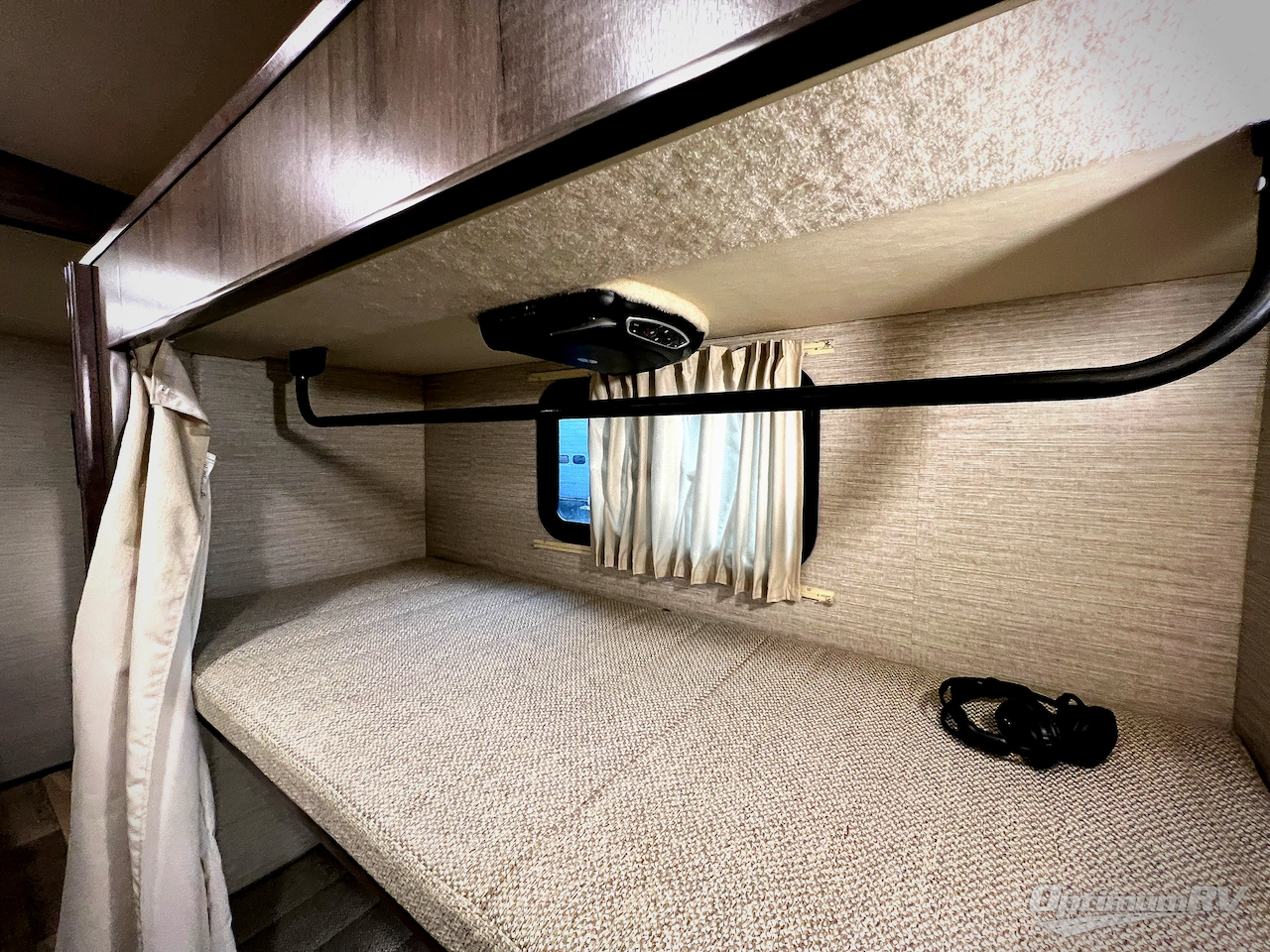 2020 Winnebago Vista 31B Photo 34