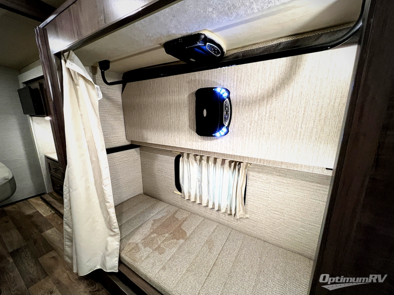2020 Winnebago Vista 31B Photo 37