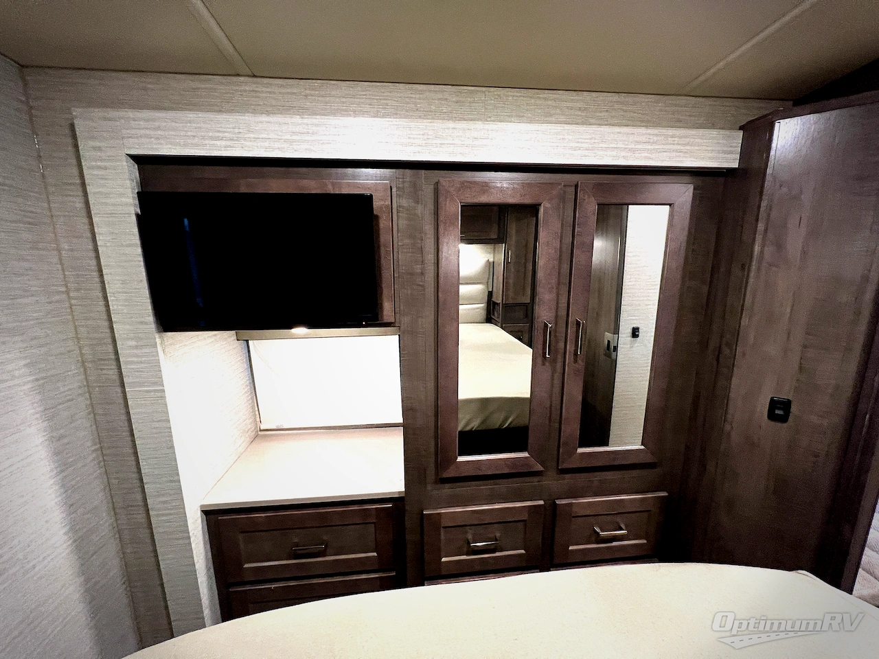 2020 Winnebago Vista 31B Photo 43