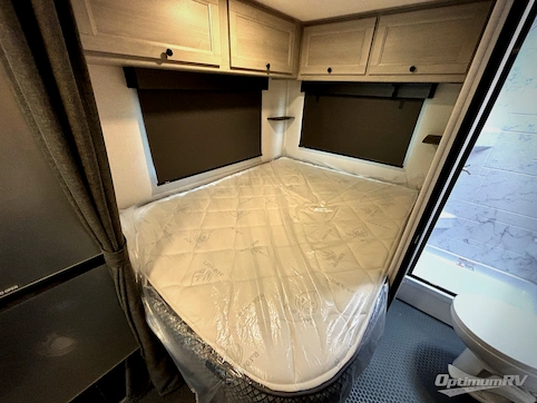 2027 Forest River Sunseeker 23504X4 RV Photo 4