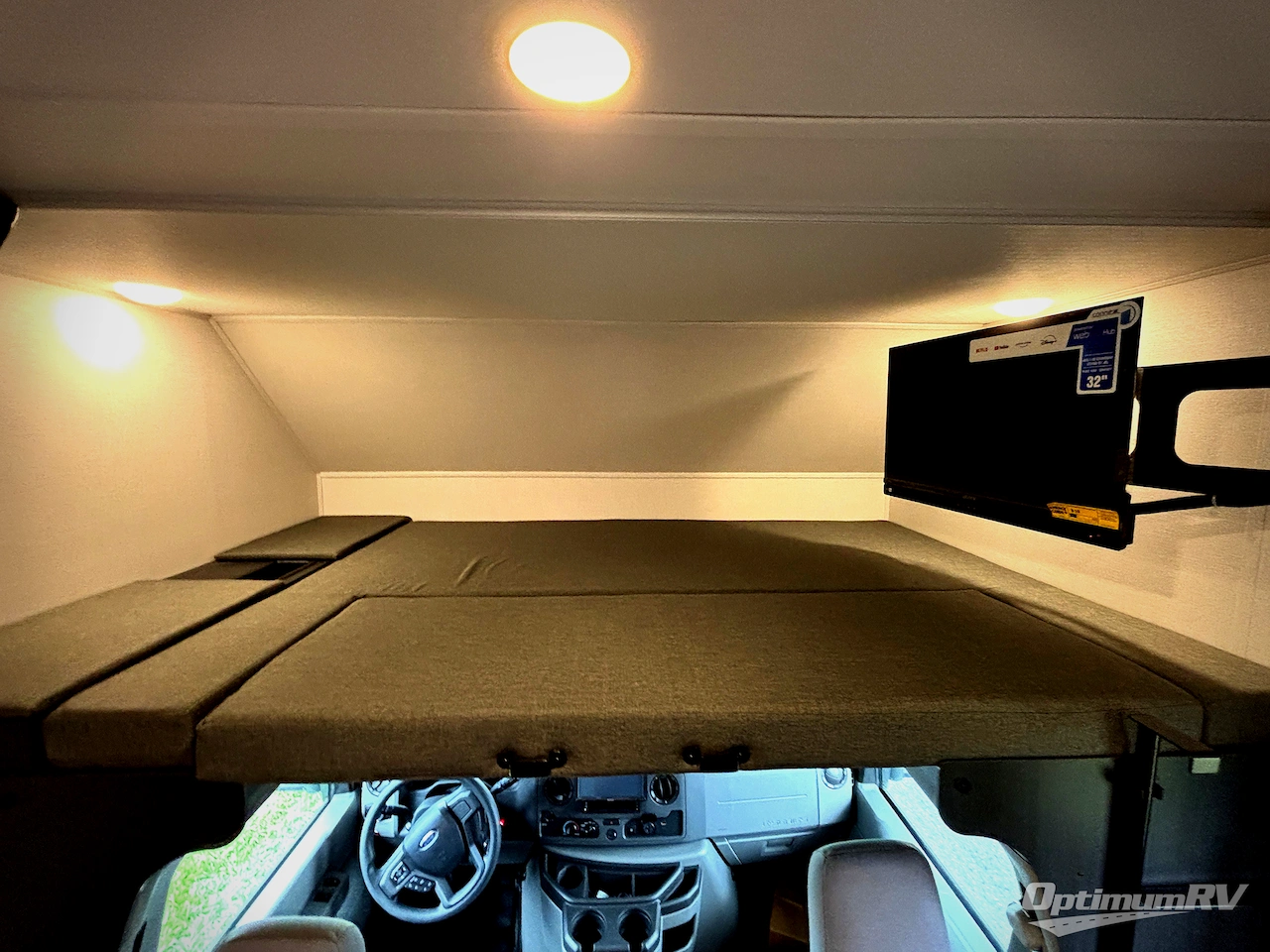 2027 Forest River Sunseeker 23504X4 Photo 11