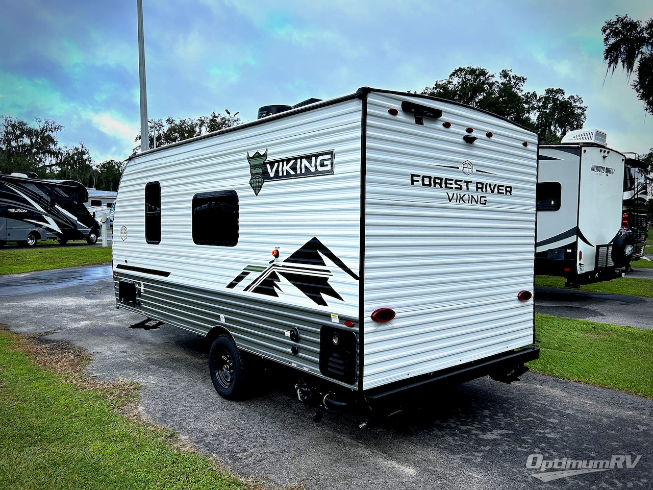2026 Forest River Viking 4K Series 18FQ Photo 3