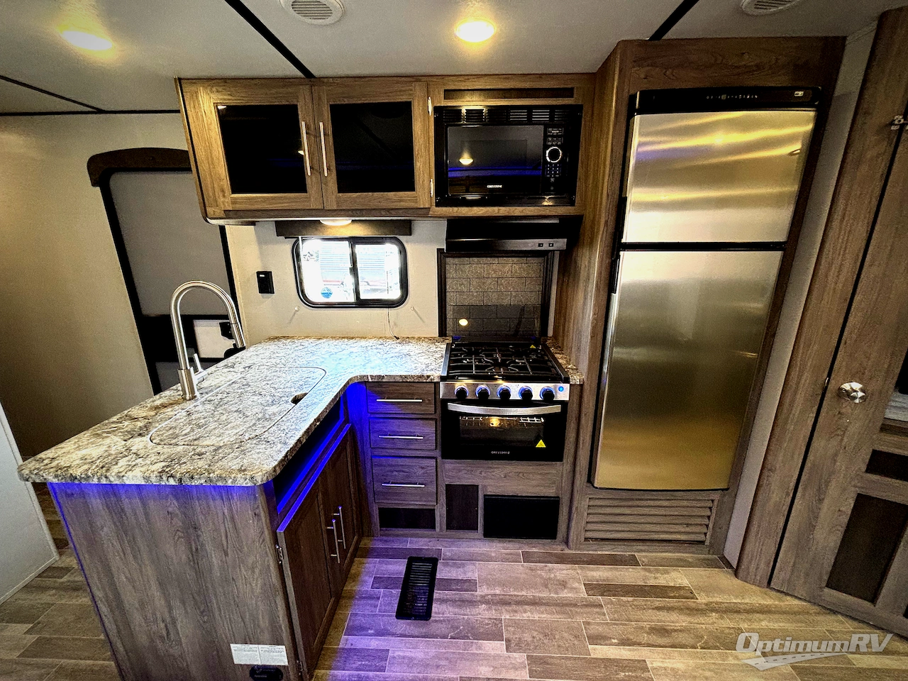 2020 CrossRoads Zinger ZR299RE Photo 10