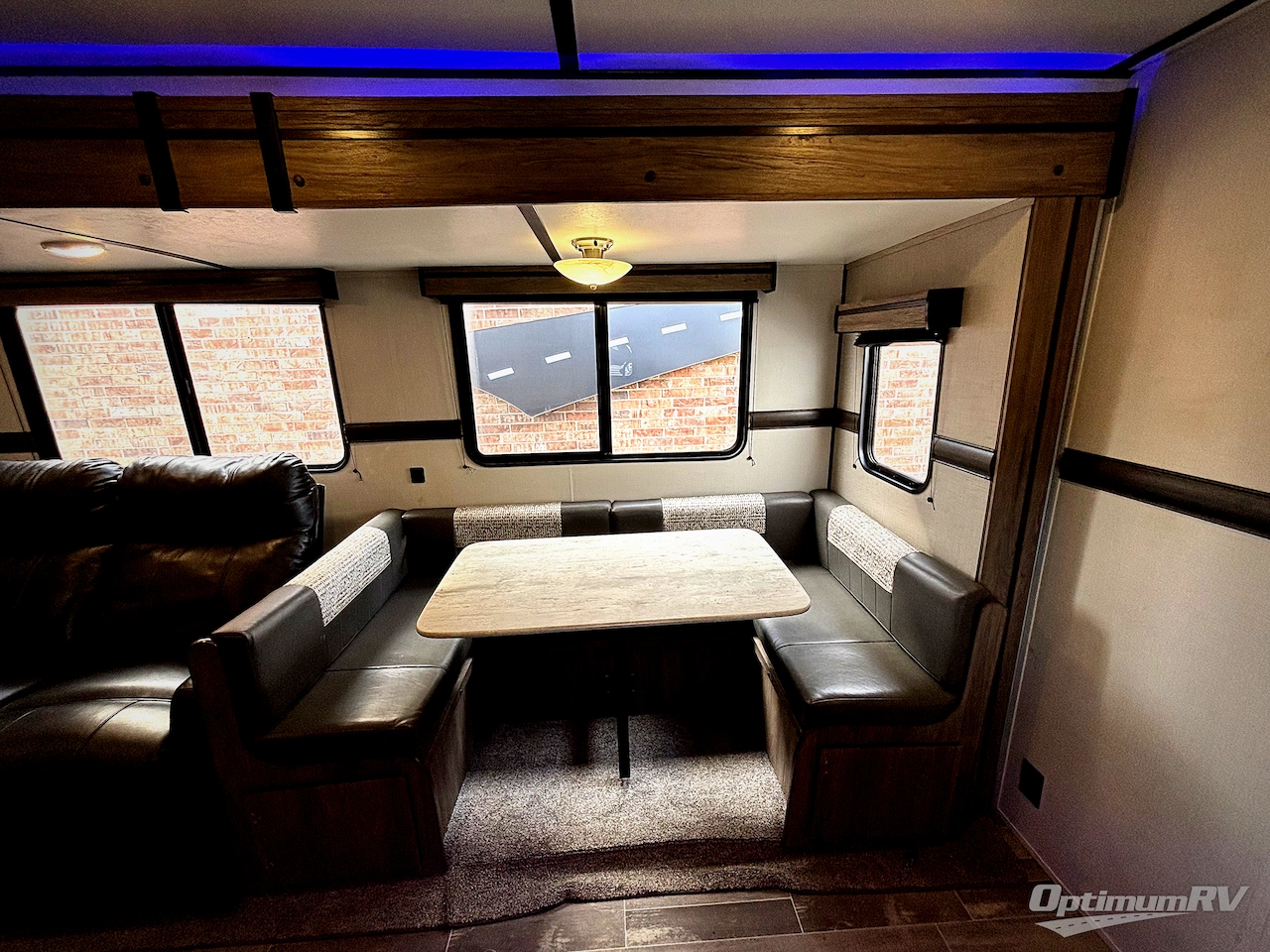 2020 CrossRoads Zinger ZR299RE Photo 11