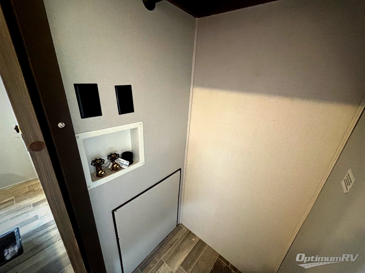 2020 CrossRoads Zinger ZR299RE Photo 14