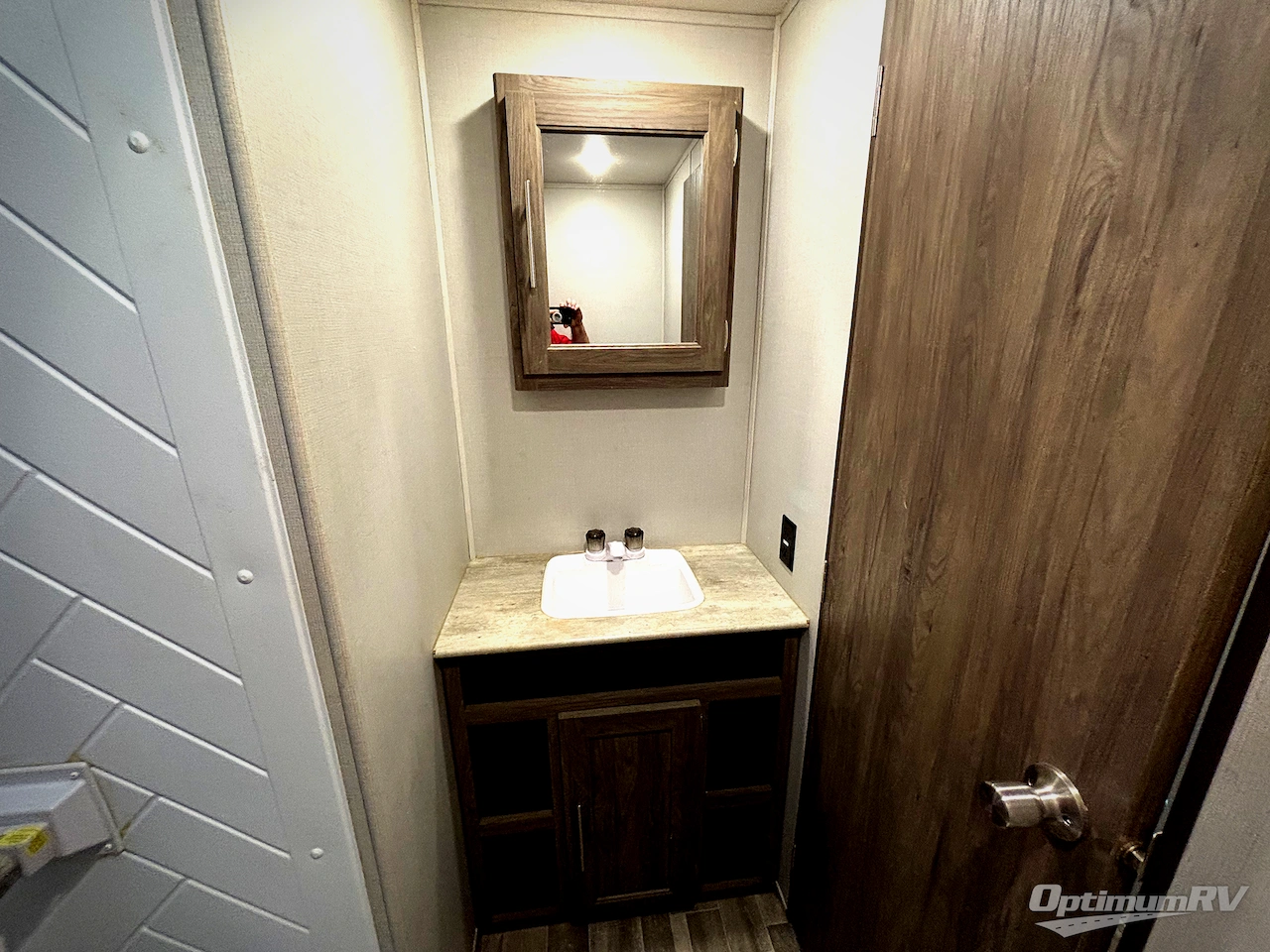 2020 CrossRoads Zinger ZR299RE Photo 17