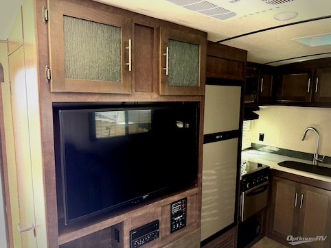 2018 CrossRoads Sunset Trail Super Lite SS336BH RV Photo 2