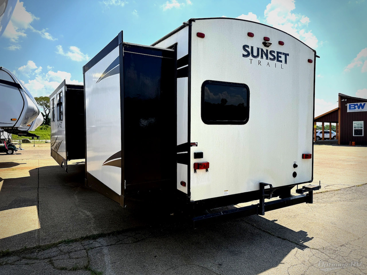 2018 CrossRoads Sunset Trail Super Lite SS336BH Photo 4