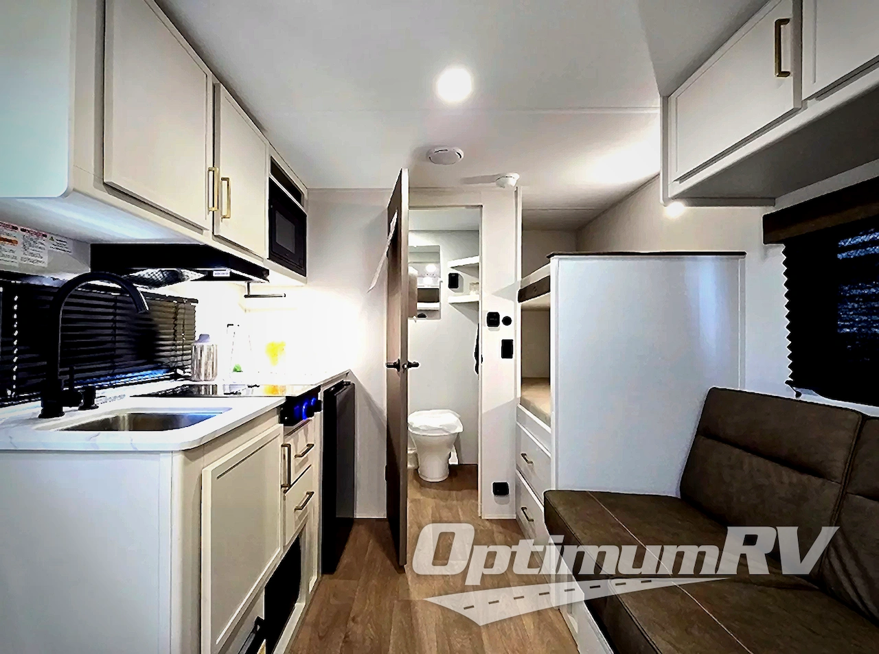 2027 Grand Design Transcend One 151BH Photo 7