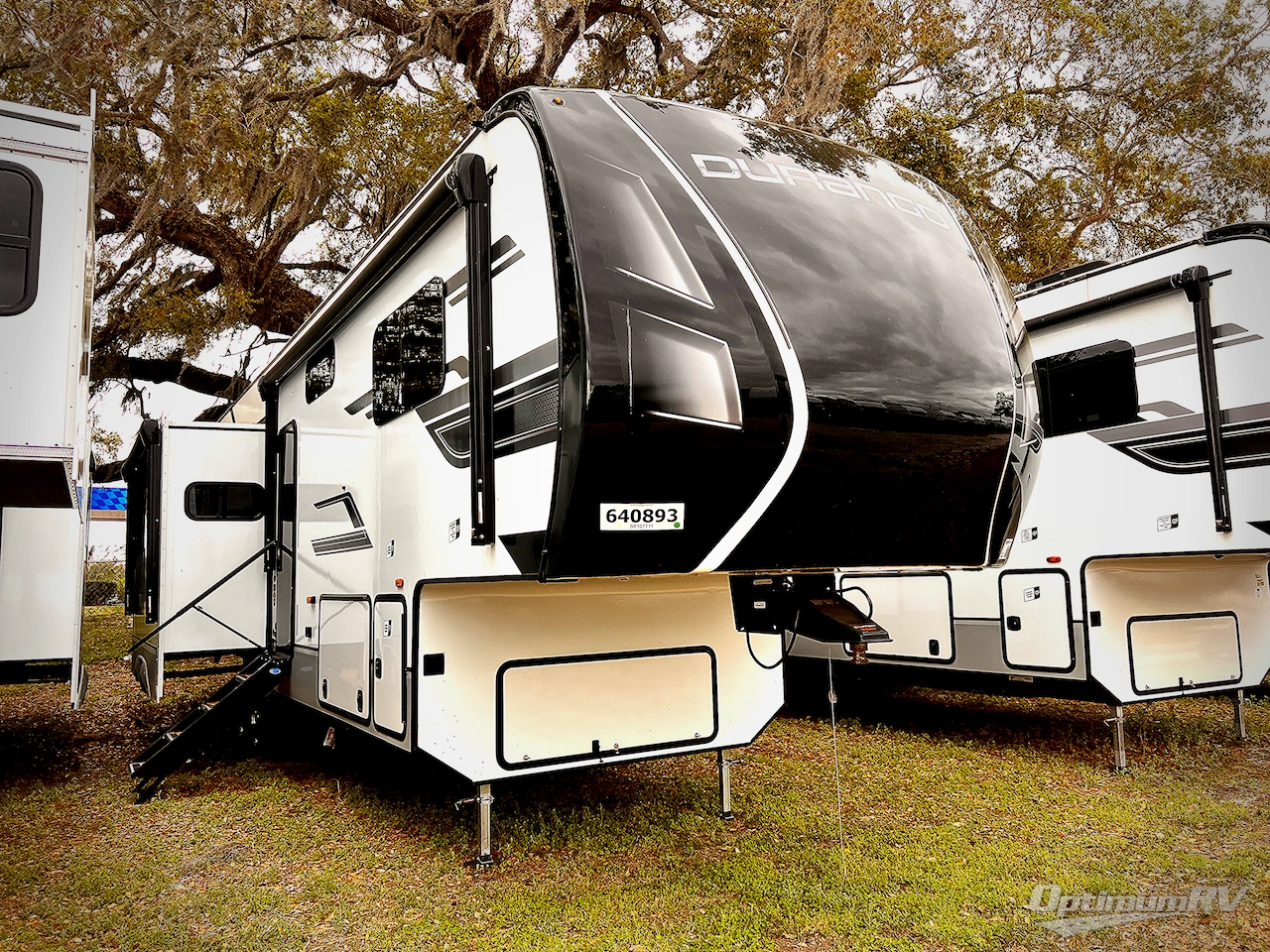 2025 KZ Durango 341RPT Photo 1