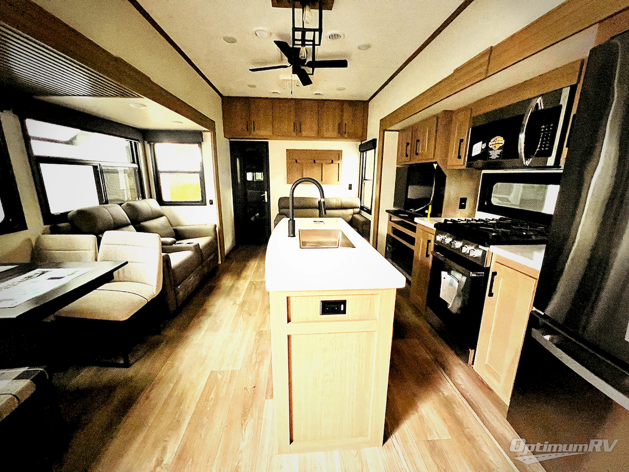 2025 KZ Durango 341RPT Photo 4